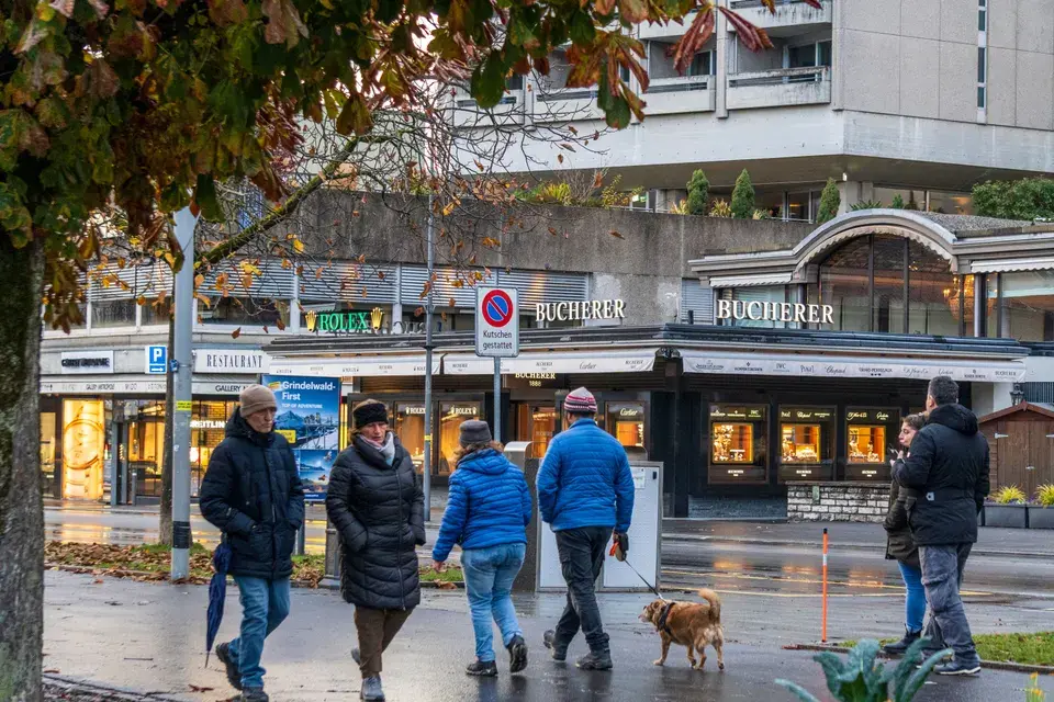 Local Landmarks and Attractions in Oak Bay